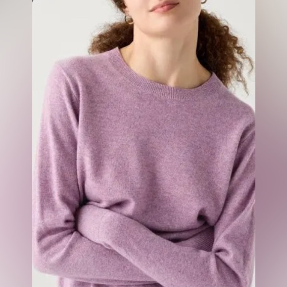 Uniqlo Women's Purple Crew Neck Sweater